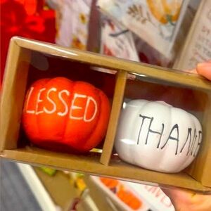 🍂 PUMPKIN SALT & PEPPER SET 🍂